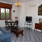La Casa Dei Fiori Hébergement de vacances *